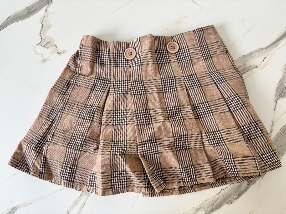36868